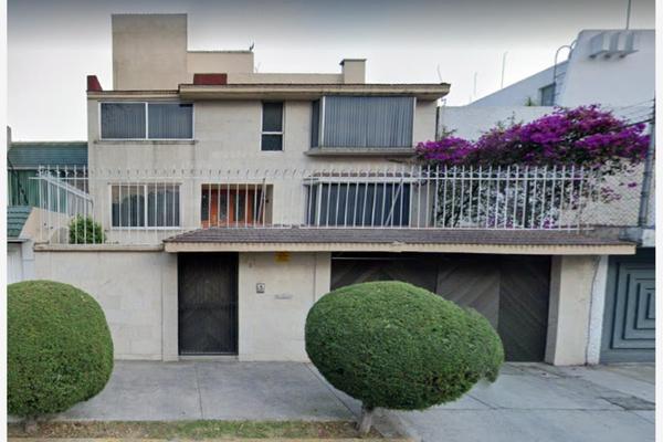 Foto de inmueble en PASEO DE LA LUZ #238, Col. Paseos de Taxqueña C.P. 04250, Coyoacán