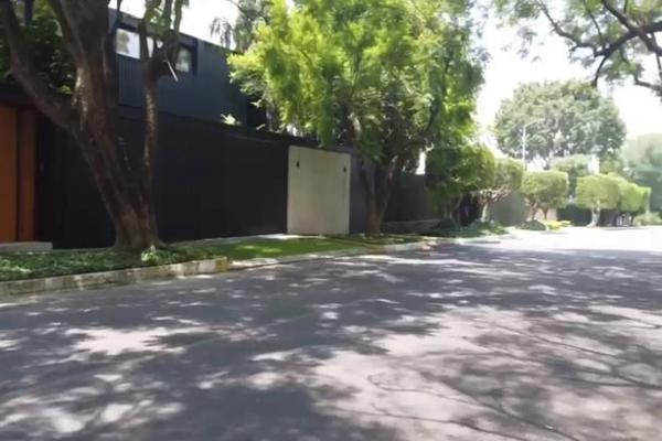 Foto de inmueble en Paseo de la Noria, Col. Colinas de San Javier C.P. 44660, Guadalajara
