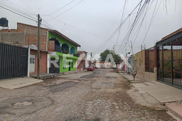 Foto de inmueble en Paseo de la Paz, Col. La Ladrillera C.P. 45590, San Pedro Tlaquepaque
