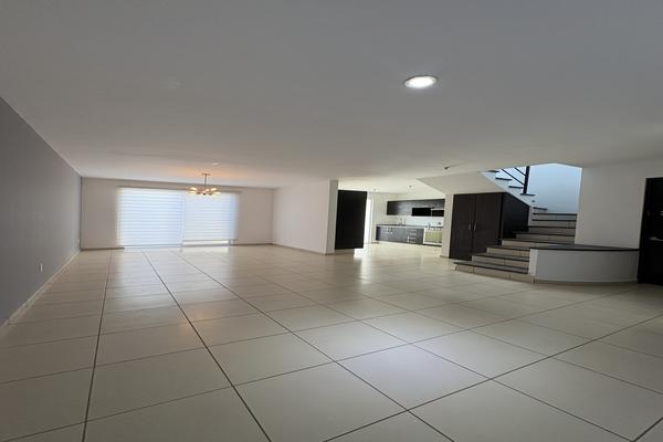 Foto de inmueble en Paseo de la reforma, Col. Altos del Marqués 1 y 2 Etapa C.P. 76140, Querétaro