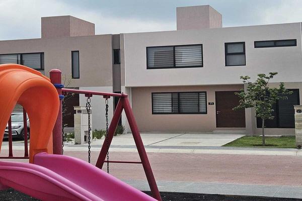 Foto de inmueble en PASEO DE LA REFORMA, Col. Lomas del Marqués C.P. 76146, Querétaro