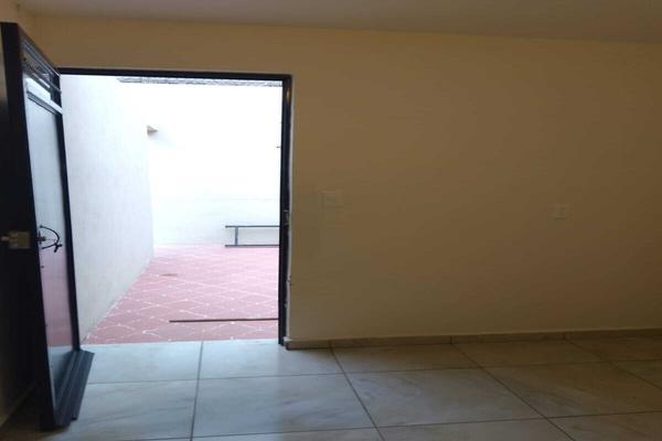 Foto de inmueble en Paseo de las Arboledas, Col. Bosques de La Victoria C.P. 44540, Guadalajara
