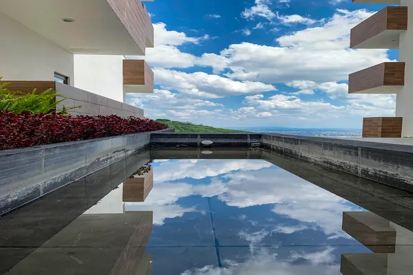 Foto de inmueble en Paseo de las Estrellas #643, Col. Villas de Irapuato C.P. 36670, Irapuato