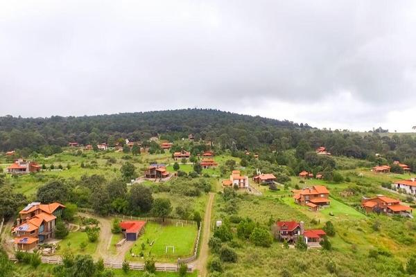 Foto de inmueble en paseo de las flores, Col. Tapalpa C.P. 49340, Tapalpa