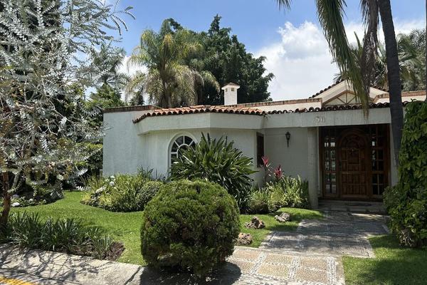 Foto de inmueble en paseo de las gardenias, Col. Club de Golf Santa Anita C.P. 45645, Tlajomulco de Zúñiga