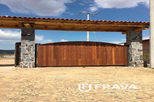 Foto de inmueble en PASEO DE LAS ROSAS, Col. Tapalpa C.P. 49340, Tapalpa