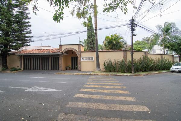 Foto de inmueble en Paseo de Loma Larga #4252, Col. Villa Universitaria C.P. 45110, Zapopan