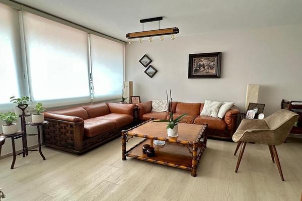 Foto de inmueble en Paseo de los Abetos, Col. Paseos de Taxqueña C.P. 04250, Coyoacán