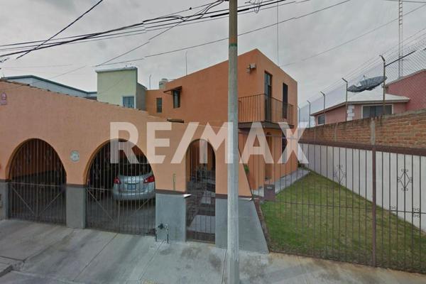 Foto de inmueble en Paseo de los Arcos, Col. Las Reynas C.P. 36720, Salamanca
