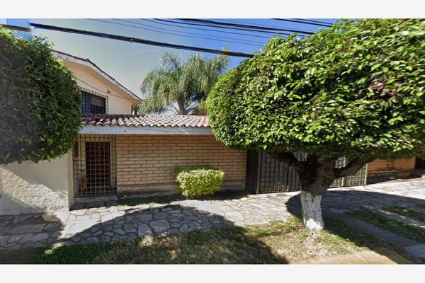 Foto de inmueble en PASEO DE LOS BURGOS #00, Col. Condominios Bugambilias C.P. 62144, Cuernavaca
