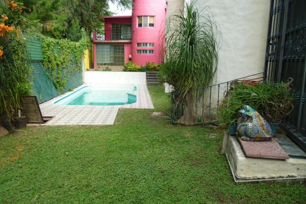 Foto de inmueble en Paseo de los Burgos #21, Col. Burgos C.P. 62584, Temixco