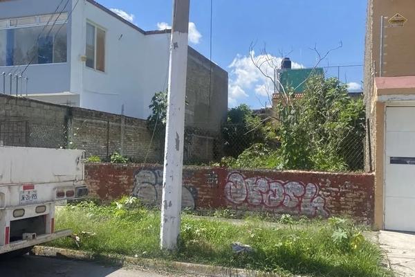 Foto de inmueble en Paseo de los castaños, Col. Tabachines C.P. 45188, Zapopan