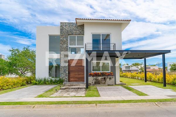 Foto de inmueble en Paseo de los Flamingos, Col. Flamingos C.P. 63732, Bahía de Banderas