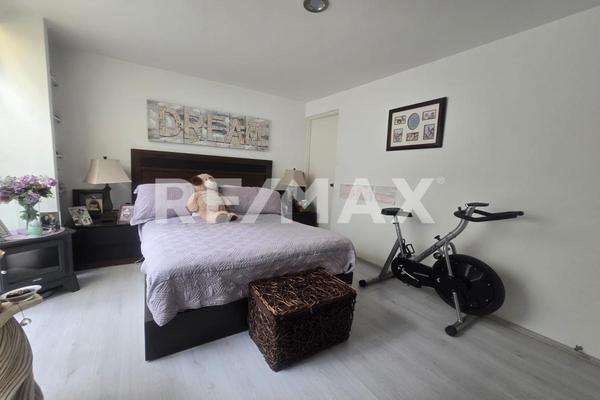 Foto de inmueble en Paseo de los Granados, Col. Paseos de Taxqueña C.P. 04250, Coyoacán