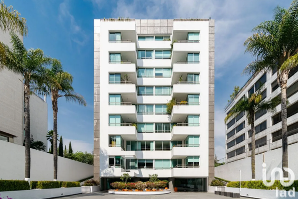 Foto de inmueble en Paseo de los Laureles #493, Col. Bosques de las Lomas C.P. 05120, Cuajimalpa de Morelos