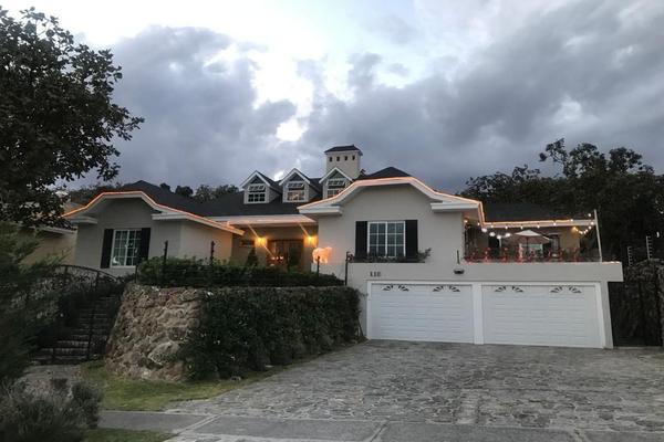 Foto de inmueble en Paseo de los Laureles, Col. El Palomar C.P. 45643, Tlajomulco de Zúñiga