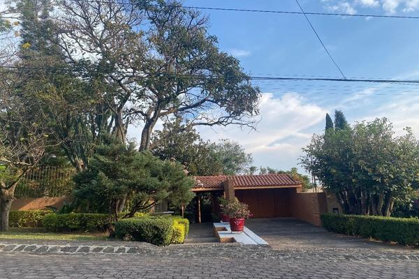 Foto de inmueble en Paseo de los Naranjos, Col. Ahuatepec C.P. 62300, Cuernavaca