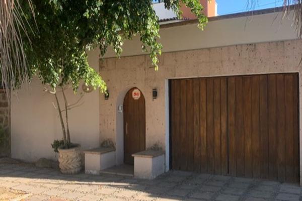 Foto de inmueble en Paseo de los parques #2542, Col. Villa Universitaria C.P. 45110, Zapopan