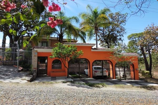 Foto de inmueble en Paseo de los Pinos, Col. El Arenal C.P. 45350, El Arenal