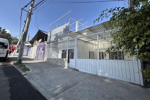 Foto de inmueble en Paseo de los Virreyes, Col. Parque Residencial Coacalco C.P. 55014, Ecatepec de Morelos