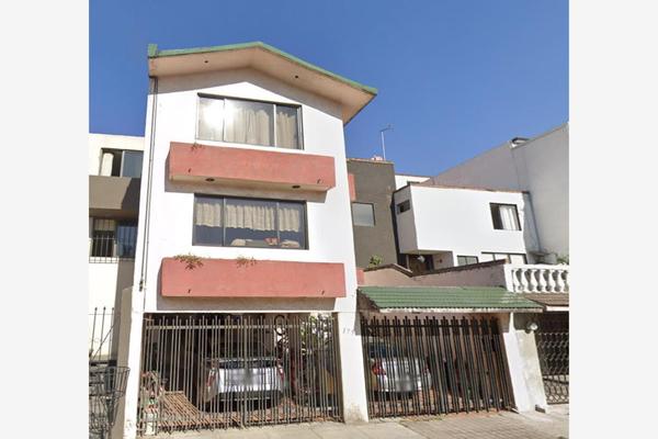 Foto de inmueble en Paseo de Tullerías #175, Col. Lomas Verdes 3a Sección C.P. 53125, Naucalpan de Juárez