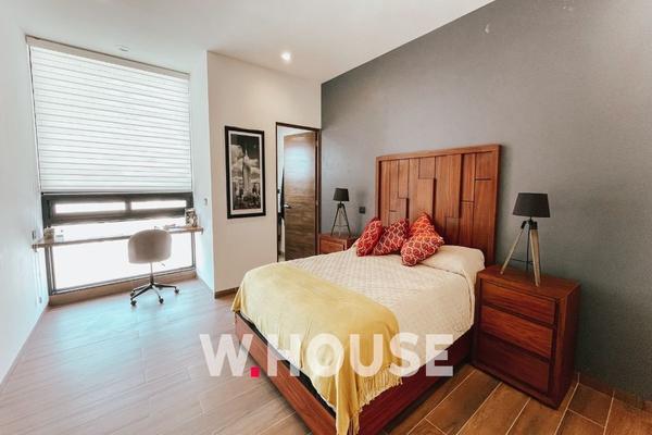 Foto de inmueble en Paseo de Vista Real, Col. Vista Real y Country Club C.P. 76905, Corregidora