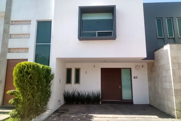 Foto de inmueble en Paseo del Amanecer #405, Col. Solares C.P. 45019, Zapopan