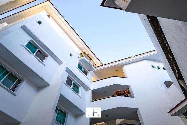 Foto de inmueble en Paseo del Amanecer, Col. Lomas Altas C.P. 45128, Zapopan