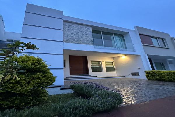 Foto de inmueble en PASEO DEL ANOCHECER, Col. Solares C.P. 45019, Zapopan