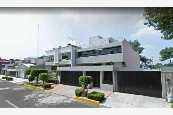 Foto de inmueble en PASEO DEL BOSQUE, Col. Paseos de Taxqueña C.P. 04250, Coyoacán