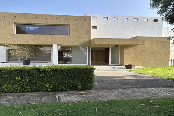 Foto de inmueble en PASEO DEL CARMEN, Col. La Asunción C.P. 52172, Metepec