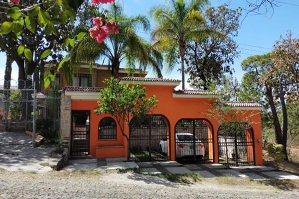 Foto de inmueble en Paseo del los Pinos, Col. Emiliano Zapata C.P. 45364, El Arenal