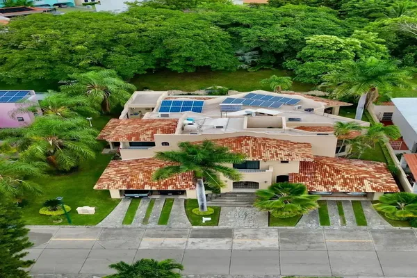 Foto de inmueble en Paseo del Nevado #55, Col. Parque Royal C.P. 28017, Colima