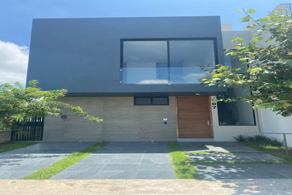 Foto de inmueble en Paseo del Norte #3322, Col. Periquera C.P. 45134, Zapopan