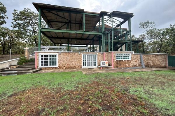 Foto de inmueble en Paseo del Paraíso, Col. Bosques de la Primavera C.P. 45133, Zapopan