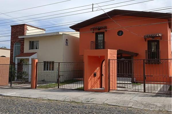 Foto de inmueble en Paseo del Sol #., Col. Colinas de Santa Anita C.P. 45640, Tlajomulco de Zúñiga