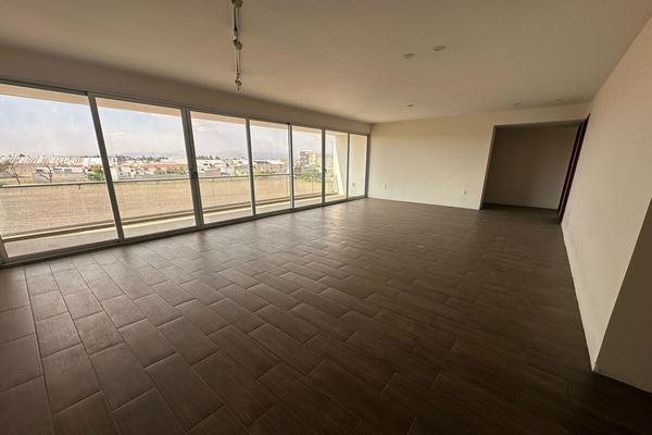Foto de inmueble en Paseo La Asuncion, Col. Llano Grande C.P. 52148, Metepec