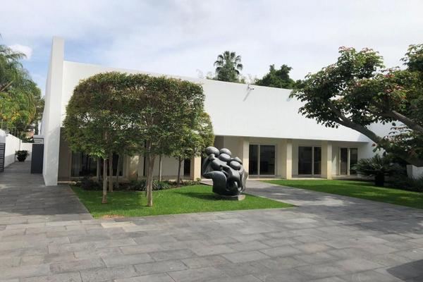 Foto de inmueble en paseo lomas altas, Col. Lomas Del Valle C.P. 45129, Zapopan
