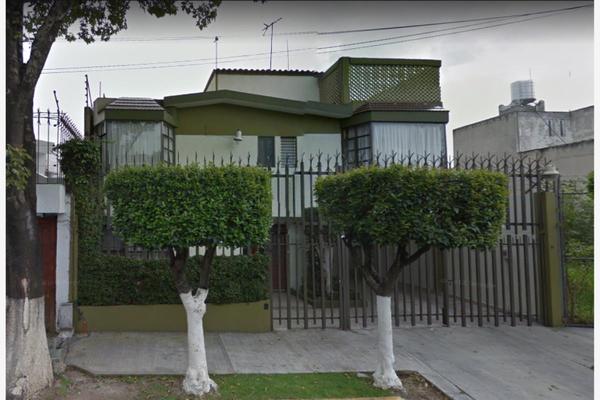 Foto de inmueble en Paseo Los Abetos #0, Col. Paseos de Taxqueña C.P. 04250, Coyoacán