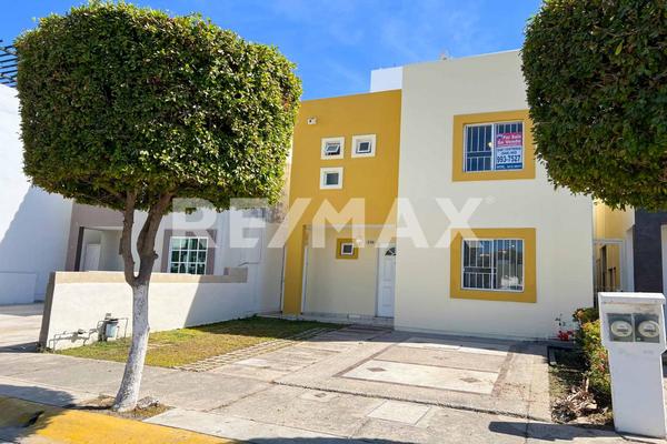 Foto de inmueble en Paseo los Mangos, Col. Los Mangos I C.P. 82128, Mazatlán