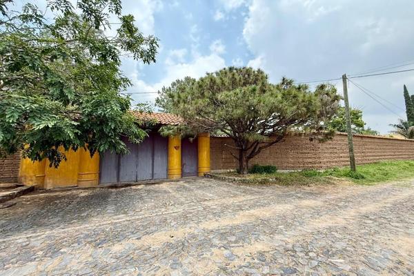 Foto de inmueble en Paseo Los Naranjos, Col. La Mojonera C.P. 45019, Zapopan
