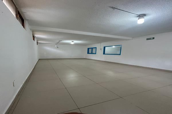 Foto de inmueble en Paseo Niños Héroes, Col. Niños Héroes C.P. 76010, Querétaro