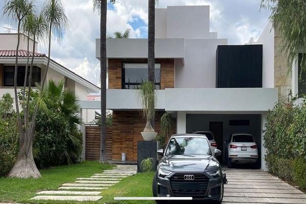 Foto de inmueble en Paseo San Arturo Norte #456, Col. Valle Real C.P. 45019, Zapopan