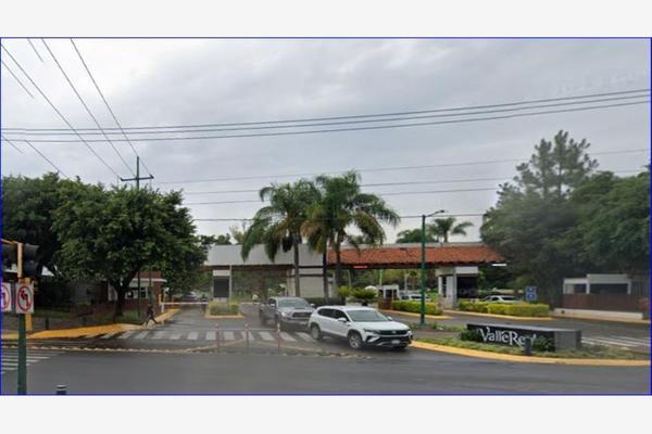 Foto de inmueble en Paseo San Arturo Pte #00, Col. Valle Real C.P. 45019, Zapopan