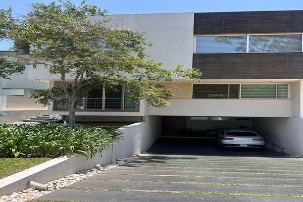 Foto de inmueble en Paseo San Carlos, Col. Valle Real C.P. 45019, Zapopan