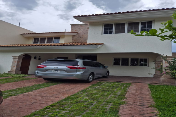 Foto de inmueble en paseo valle real, Col. Valle Real C.P. 45019, Zapopan