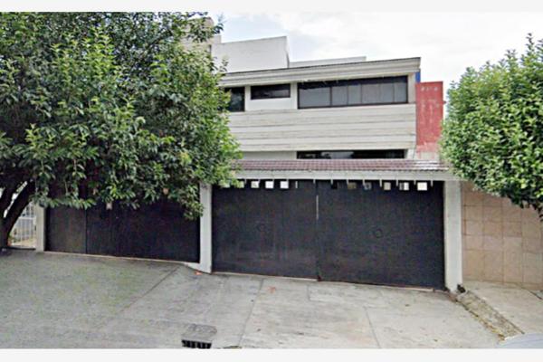 Foto de inmueble en  , Col. Paseos de Taxqueña C.P. 04250, Coyoacán