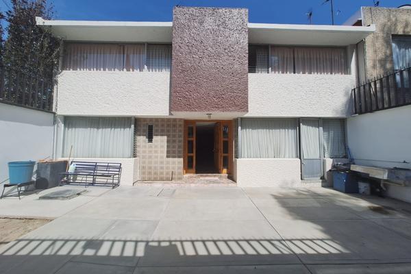 Foto de inmueble en  , Col. Paseos de Taxqueña C.P. 04250, Coyoacán