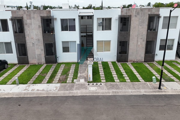 Foto de inmueble en Paseos del Bosque, Col. Corregidora C.P. 76220, Querétaro