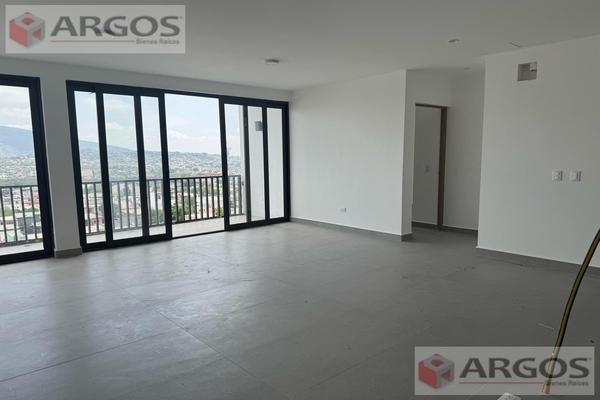 Foto de inmueble en  , Col. Paso de Cumbres 4to Sector 3er Etapa C.P. 64346, Monterrey
